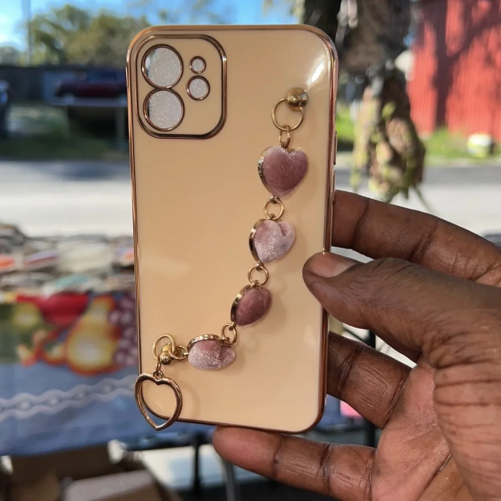 iPhone case with heart attachment